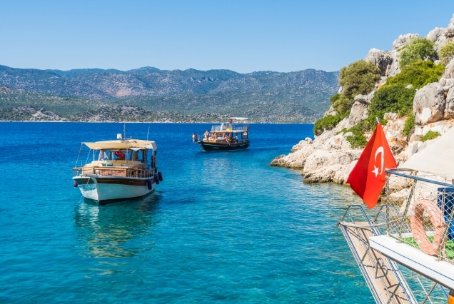 12 Adalar Tekne Turu